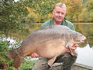 Colin Bunn with a 55lb 4oz mirror